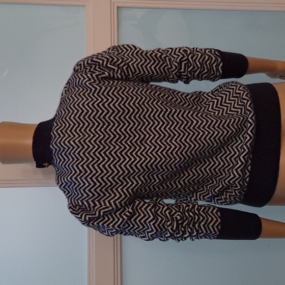 J crew high neck long sleeves sweater top size small - Picture 2 of 13